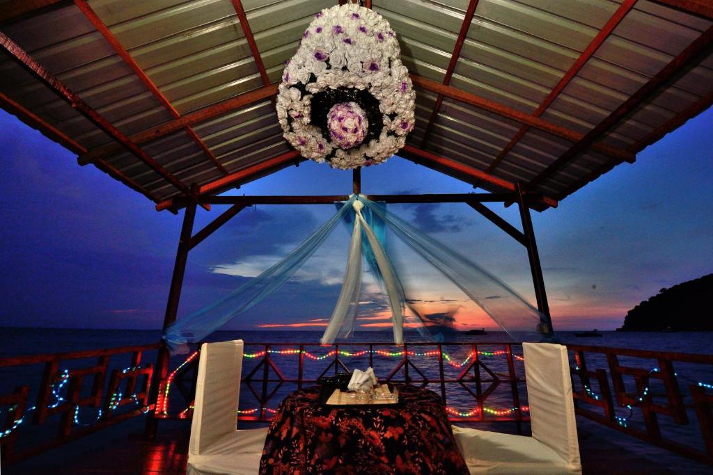 Sari Pacifica Resort&Spa, Lang Tengah Bagian luar foto