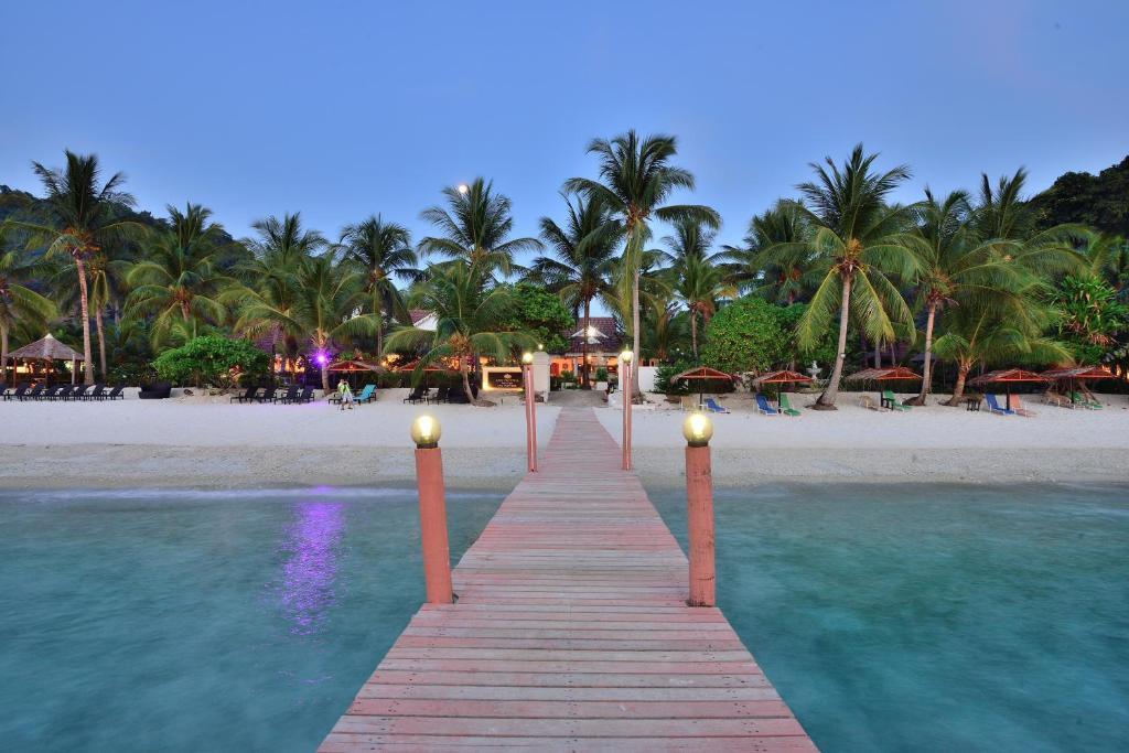 Sari Pacifica Resort&Spa, Lang Tengah Bagian luar foto