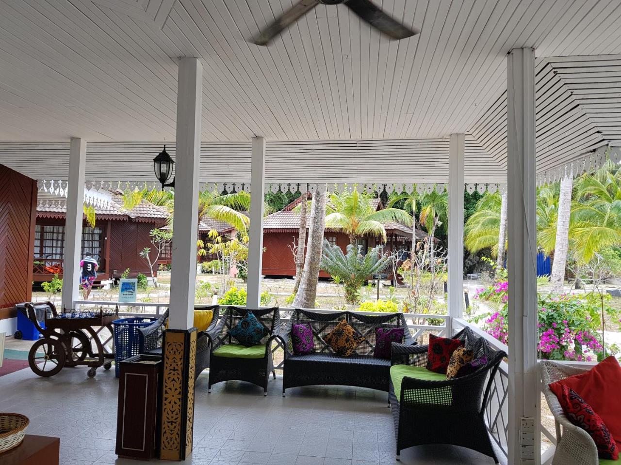 Sari Pacifica Resort&Spa, Lang Tengah Bagian luar foto