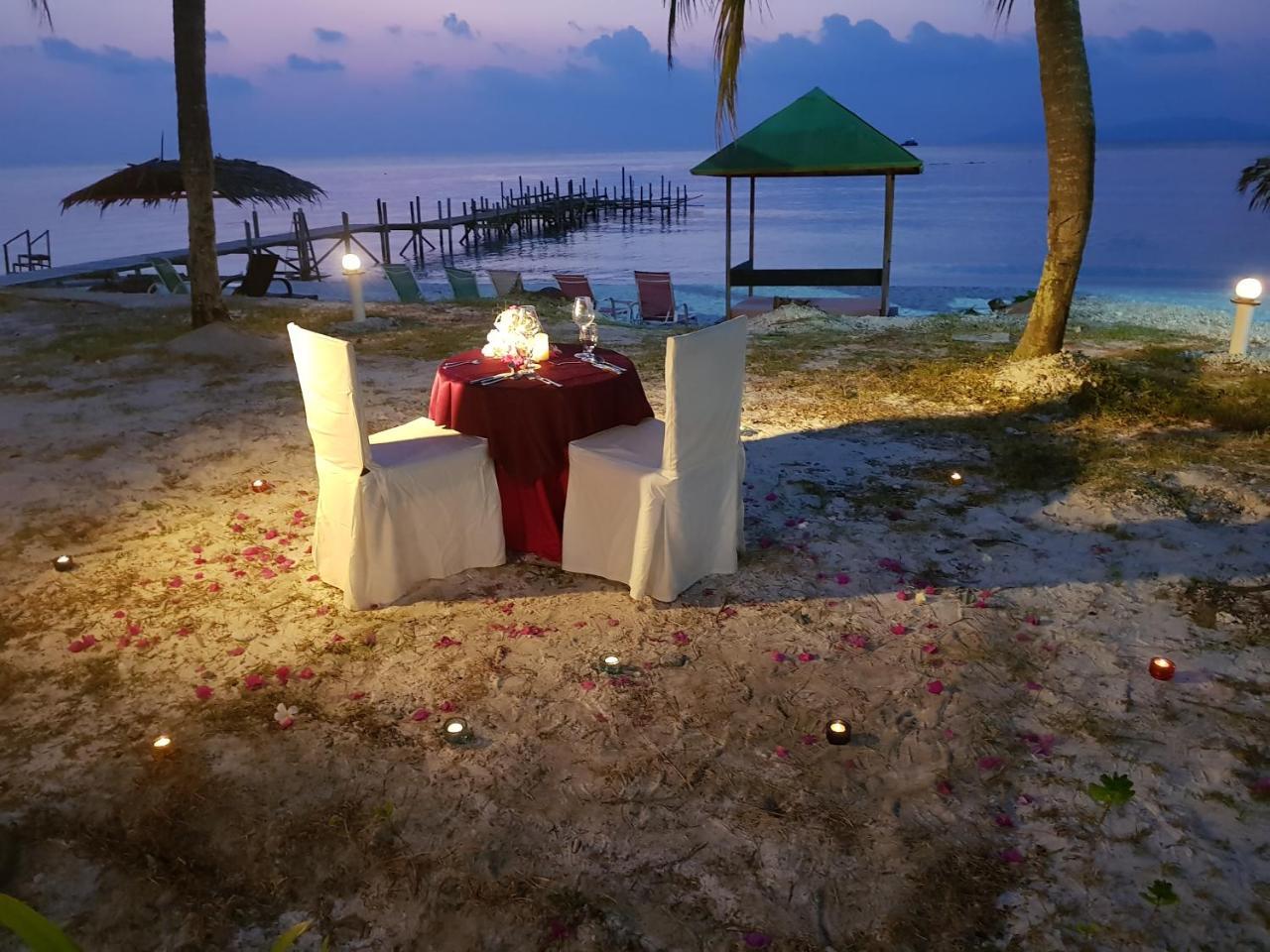 Sari Pacifica Resort&Spa, Lang Tengah Bagian luar foto